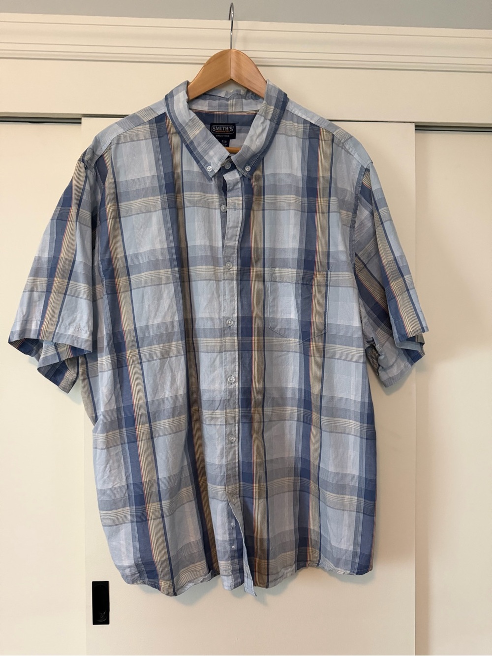 SMITH Blue and Tan Plaid Short-Sleeve Button-Down Shirt